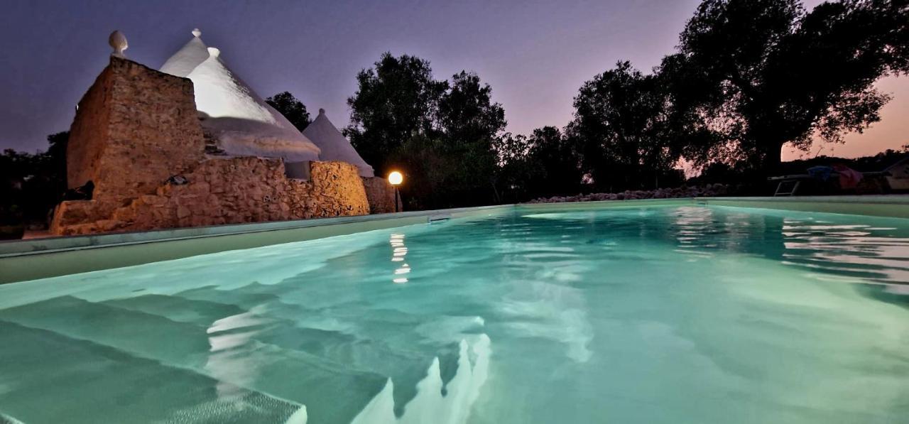 Apartamento Trullo Tarantini Con Piscina Privata Latiano Exterior foto
