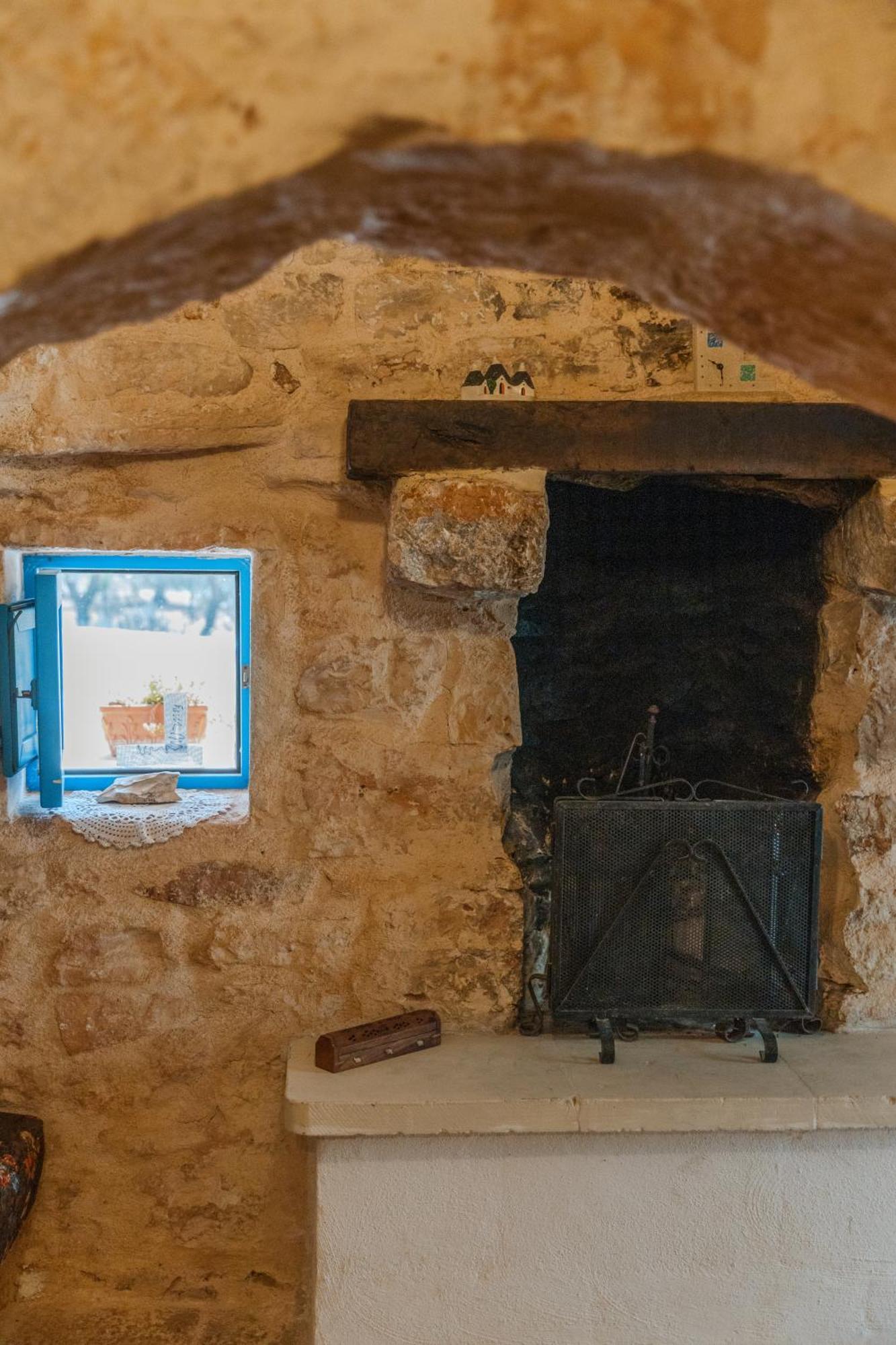 Apartamento Trullo Tarantini Con Piscina Privata Latiano Exterior foto