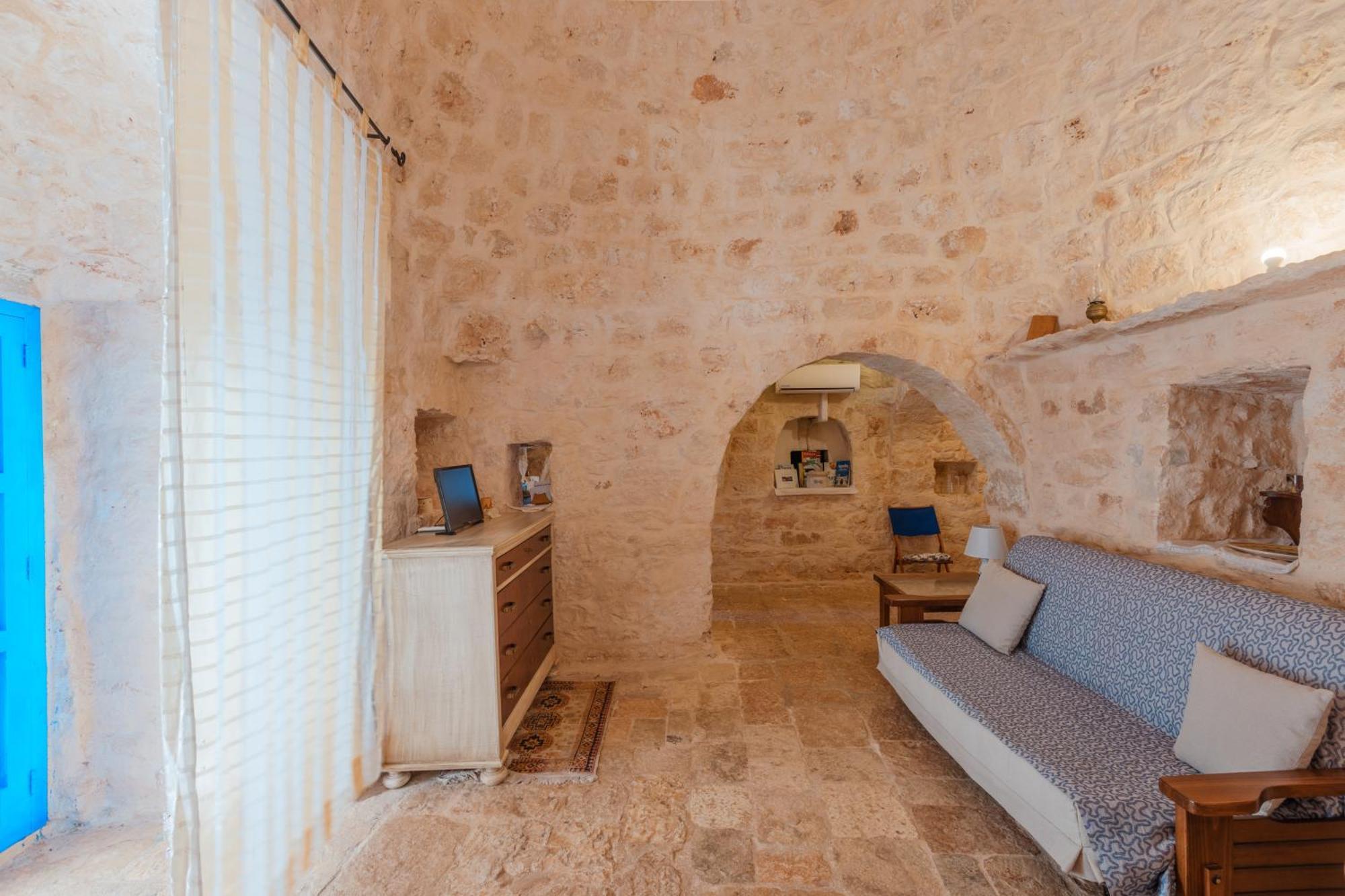 Apartamento Trullo Tarantini Con Piscina Privata Latiano Exterior foto