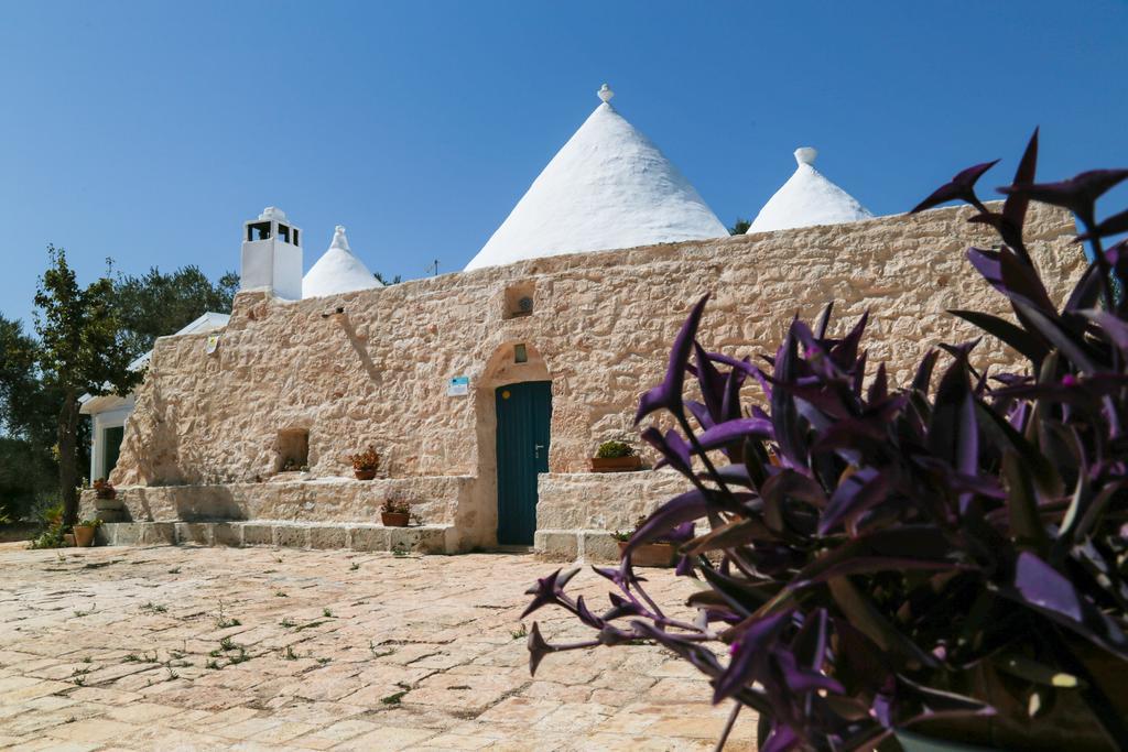 Apartamento Trullo Tarantini Con Piscina Privata Latiano Exterior foto
